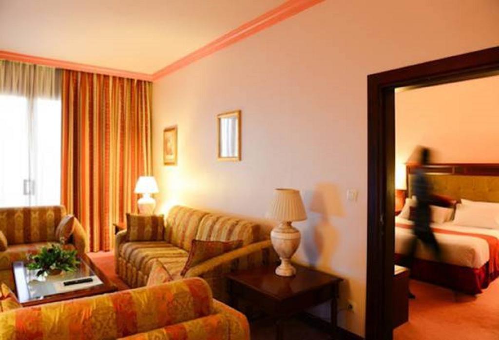 Lancaster Ouaga 2000 Hotell Ouagadougou Exteriör bild