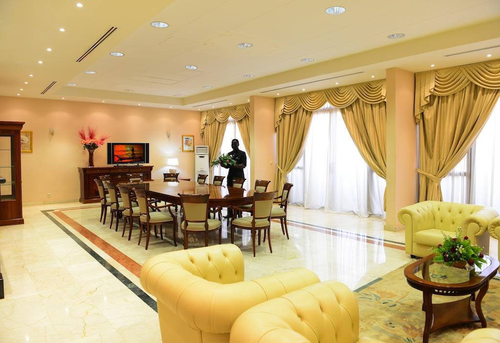 Lancaster Ouaga 2000 Hotell Ouagadougou Exteriör bild