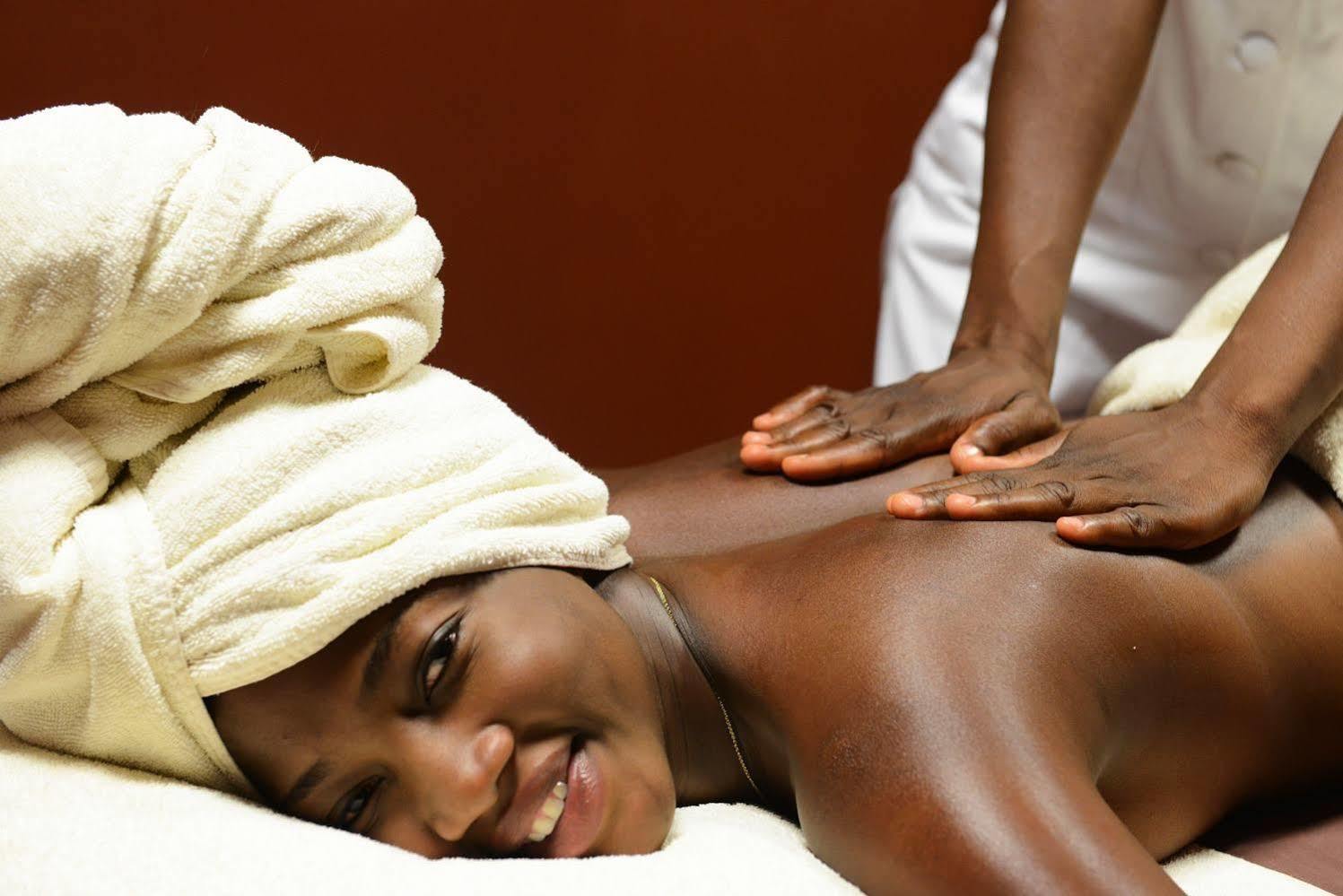 Lancaster Ouaga 2000 Hotell Ouagadougou Exteriör bild
